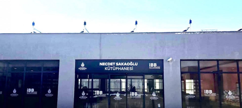 Adı Kütüphaneye Verildi