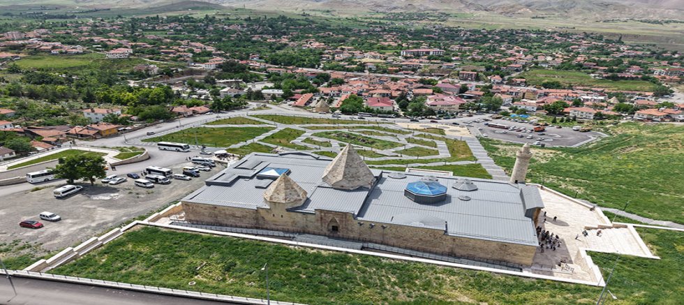 Divriği Toplam Nüfusu 15.657 Olarak Belirlendi