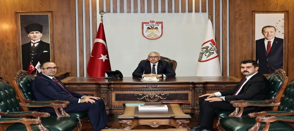 Vali Yılmaz Şimşek Divriği ve Gürün Kaymakamlarına Başarılar Diledi