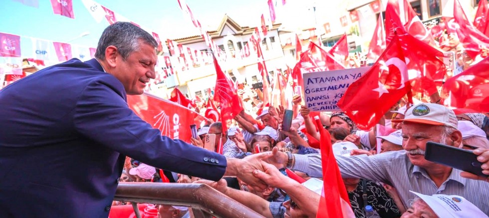 Özgür Özel’e Divriği’de Miting Gibi Karşılama