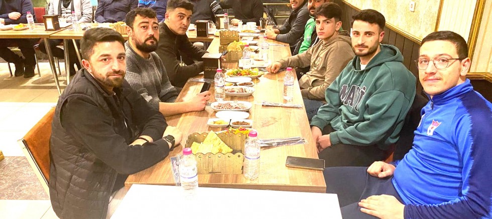 Play-Off Öncesi Moral Yemeği