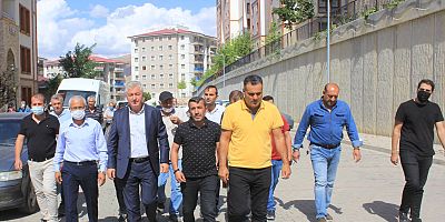 Başkan GÖK mahallelerde sorunları dinledi