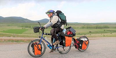 Bisikletiyle Dünya Turuna Çıkan Alman Sivas'a Geldi