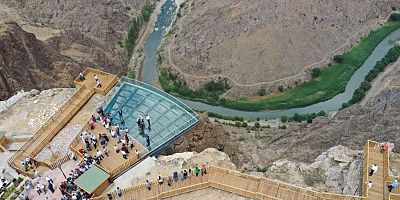 Cam seyir terasına  20 bin ziyaretçi