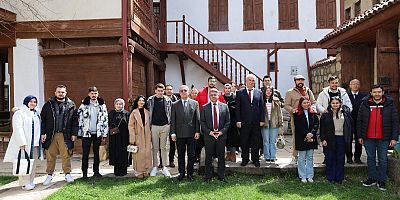 Çiftler Divriği'nin Büyüleyici Atmosferinde Evlilik Öncesi Sosyalleşti!