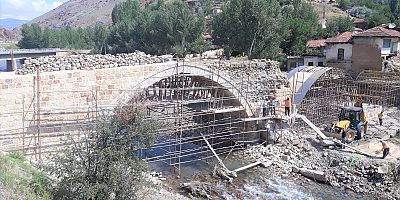 Cürek asmaköprüsü yeniden yapılıyor