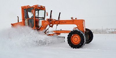 Divriği’de  8 köy yolu kapalı