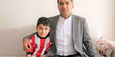 Divriği gezisi parasını depremzedelere bağışlamıştı