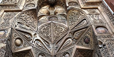 Divriği Ulu Cami'de Üç Boyutlu Motif İşçiliği
