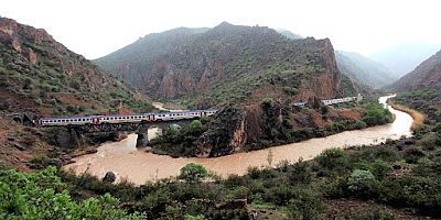 DOĞU EKSPRESİ SEFERDE