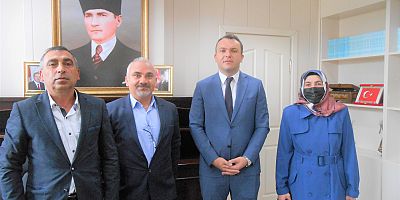 Muhtarlar Derneğinden Kaymakam Papaker'e Ziyaret