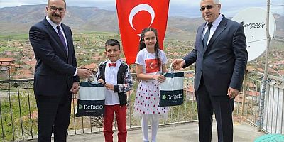 Öğrencilere doğum günü hediyesi