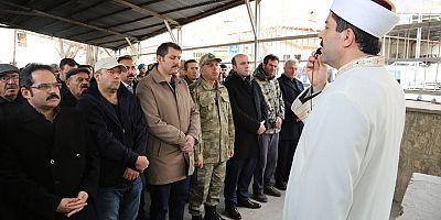 Şehit babası Mümin Özden hayatını kaybetti