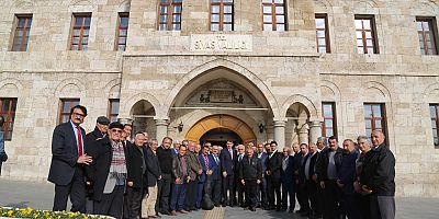 Sivas Valisi Salih AYHAN, “Divriği kadim şehir, medeniyet şehri, bizim de tarihe karşı bir mesuliyetimiz var”