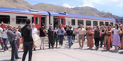'Turistik Doğu Ekspresi' Tarih ve Kültür Kenti DİVRİĞİ’de