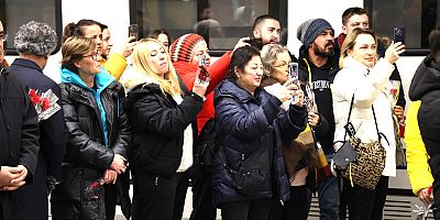 Turistik Tren Yolcuları Folklor Ekibiyle Karşılandı