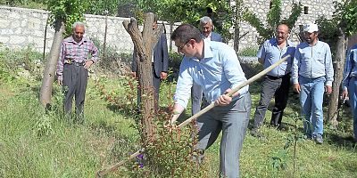 Vali Ayhan Ortaköy'de