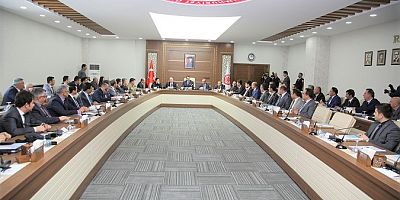 Vali´den Uyarı: Şatafattan Uzak Durun!