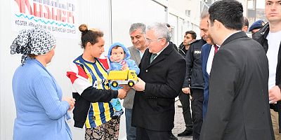 Vali Şimşek Bayramı Akçadağ’da Geçirdi